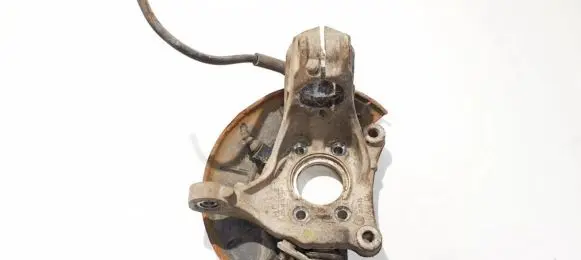 Volkswagen PASSAT B6 Front wheel hub