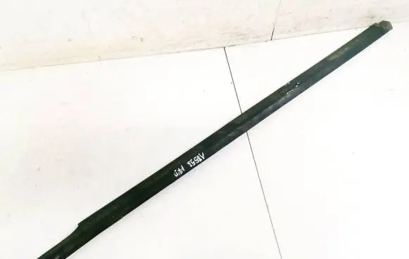 Mercedes-Benz ML W163 Front door glass trim molding 