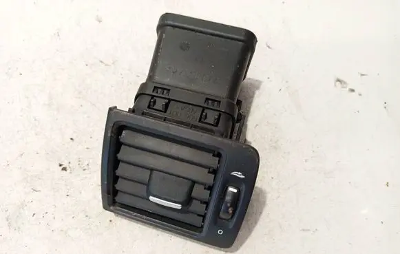 Volvo C30 Dash center air vent grill 506001