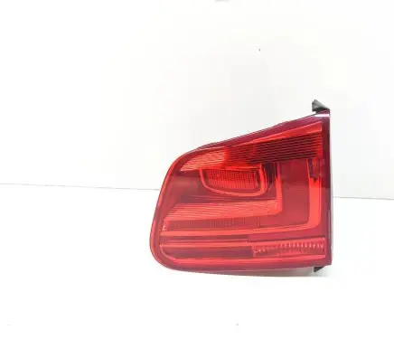 Volkswagen Tiguan Tailgate rear/tail lights 5N0945094B