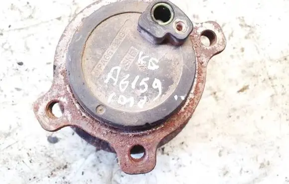 Ford Galaxy Rear wheel hub