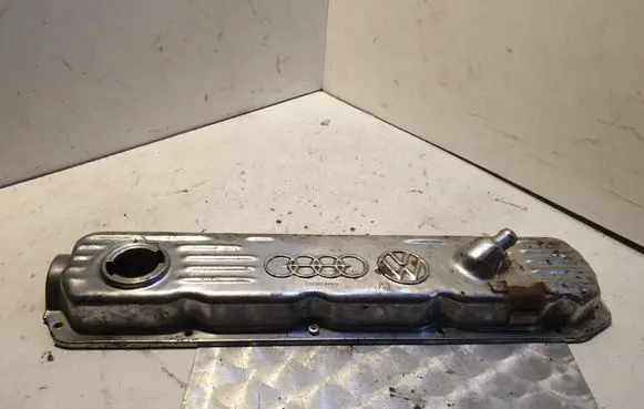Audi 100 200 5000 C3 Rocker cam cover 035103475D