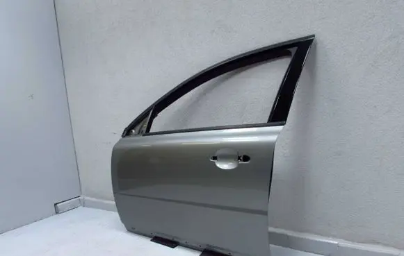 Volvo V70 Front door 53887