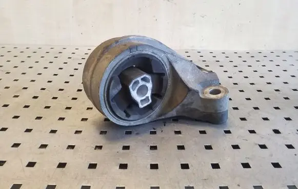 Chevrolet Captiva Gearbox mount X01187
