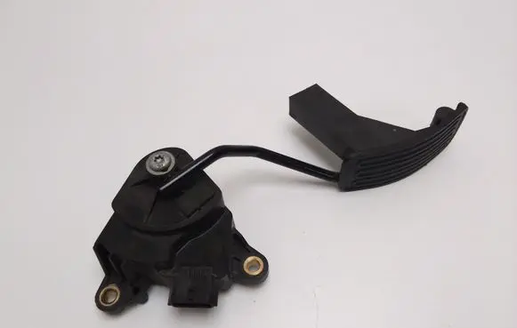 Nissan Qashqai Accelerator throttle pedal 1969A10538