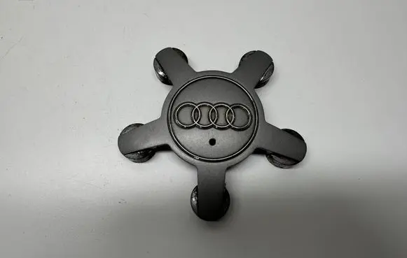 Audi A6 S6 C6 4F Original wheel cap 4F0601165