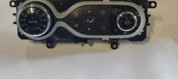 Renault Zoe Climate control unit 275107386R E1067090C
