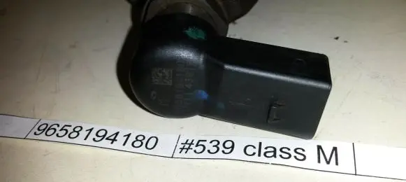 Citroen C4 Grand Picasso Fuel injector 9658194180 43916 5WS40441