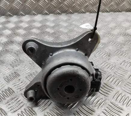Mercedes-Benz GLS X167 Engine mount bracket A1672409300