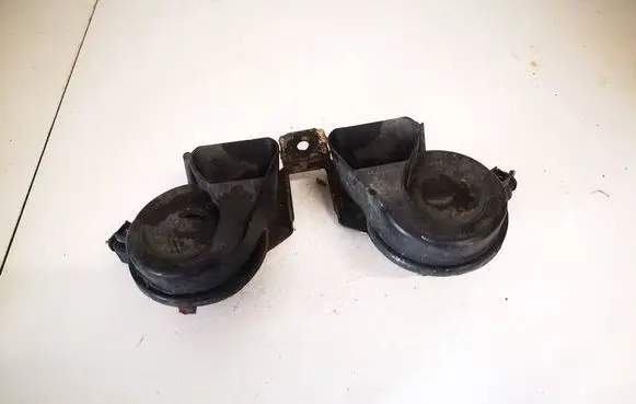 Mitsubishi Lancer X Horn signal e9001165