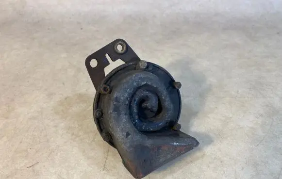 BMW 7 E23 Horn signal 61331369824 1369824