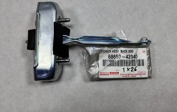 Toyota RAV 4 (XA20) Tailgate check strap stopper 6865042040