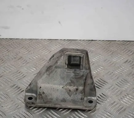 BMW 5 F10 F11 Engine mounting bracket 6781242