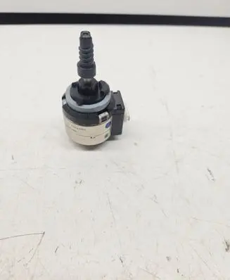 Volkswagen PASSAT B7 Headlight level adjustment motor 89022080 PL35L024VLB8