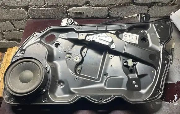 Volkswagen PASSAT B6 Front window lifting mechanism without motor 969243100 3C1837756K