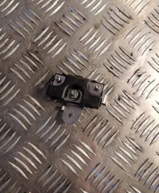 Audi A8 S8 D3 4E Battery relay fuse 4E0035209A