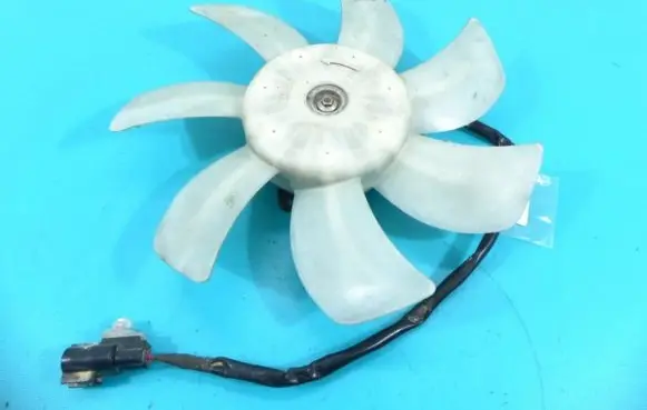Toyota Corolla Verso E121 Air conditioning (A/C) fan (condenser) 168000-8290 IMPRK1038096