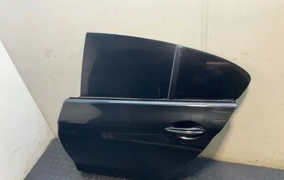 BMW 6 F06 Gran coupe Rear door