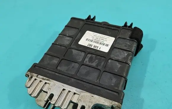 Volkswagen PASSAT B4 Engine control unit/module ECU 0261203686 IMPRK1536502