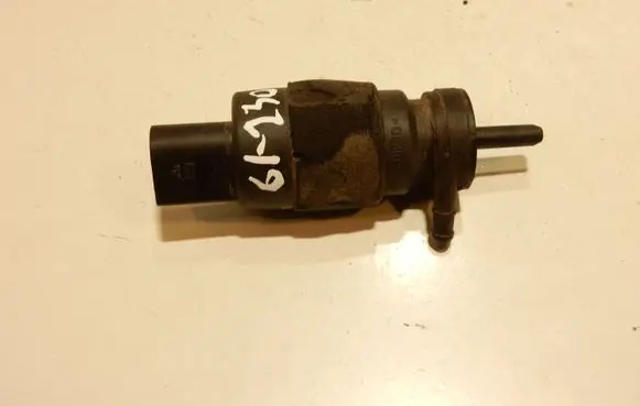Audi A6 S6 C6 4F Windscreen/windshield washer pump 61230