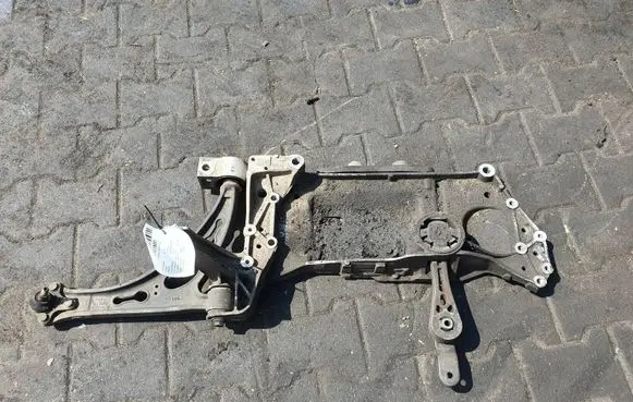 Skoda Octavia Mk2 (1Z) Front suspension assembly kit set 