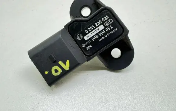 Skoda Octavia Mk2 (1Z) Air pressure sensor 06B906051 181130T1223F 0261230031