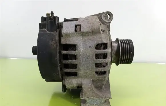 Mercedes-Benz A W168 Generator/alternator A0121544302