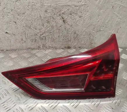 Toyota Auris E180 Tailgate rear/tail lights 05180238