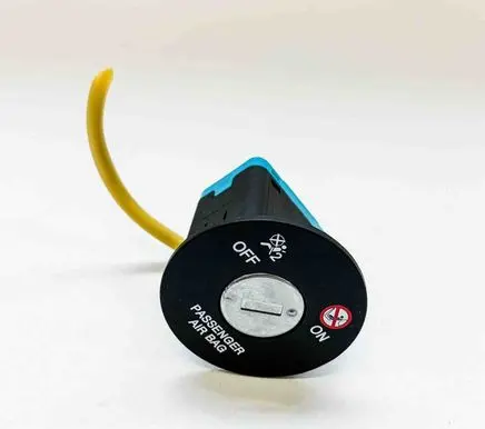 Passenger airbag on/off switch