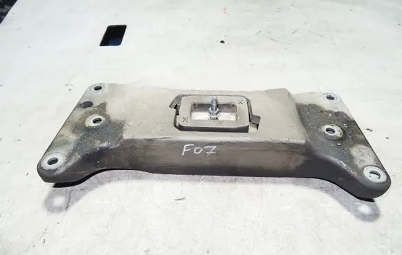 BMW 5 GT F07 Gearbox mounting bracket 22326777613 6777613