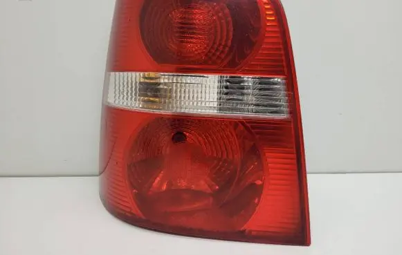 Volkswagen Touran I Rear/tail lights 1T0945111AUTOFROST