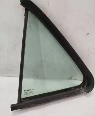 Rear vent window glass