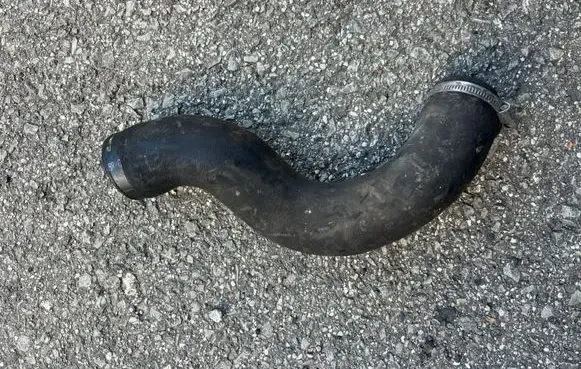 Nissan Navara D40 Intercooler hose/pipe