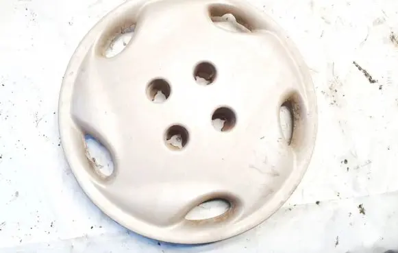 Citroen Xsara R14 wheel hub/cap/trim 9626115080