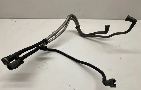 Land Rover Evoque I Fuel line pipe 
