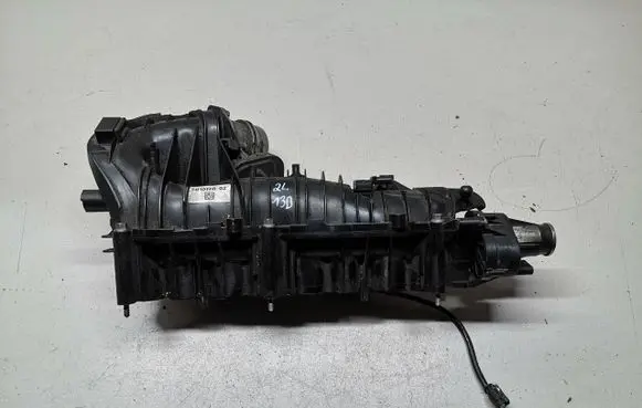 BMW 1 E81 E87 Intake manifold 7810178