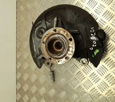 Opel Combo E Front wheel hub 669KP