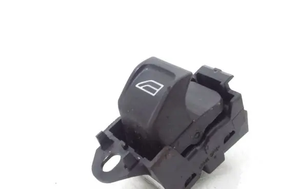 Volvo V70 Electric window control switch 30773272
