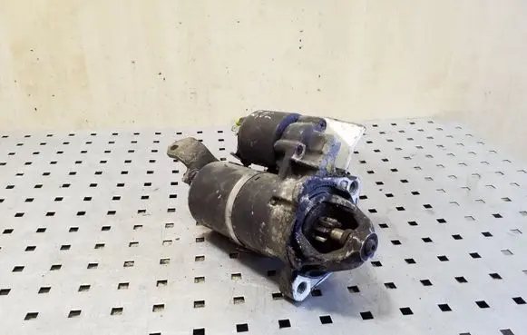 Audi A6 S6 C4 4A Starter motor 0331303162662