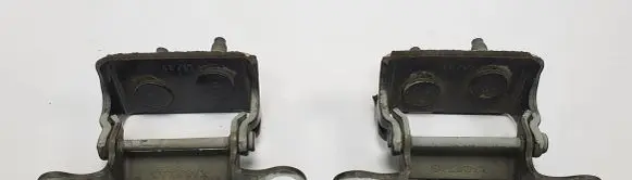 Volvo V50 Tailgate/trunk/boot hinge