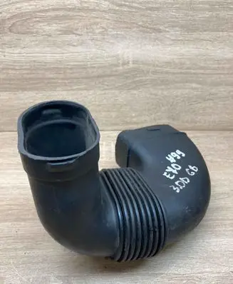 BMW X5 E70 Air intake hose/pipe E70BMWDUCTTUBEHOSE
