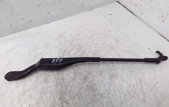 Mercedes-Benz E W211 Front wiper blade arm A2118200844