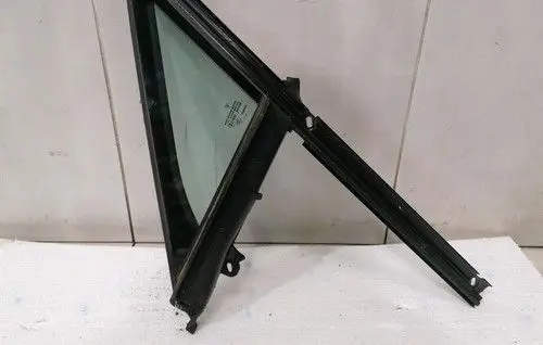 Porsche Panamera (970) Front door window glass four-door 97054231102
