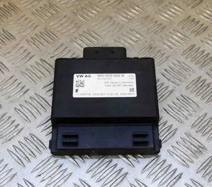 Audi A4 S4 B8 8K Voltage converter/converter module 8K0959663B
