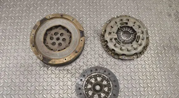 BMW 1 F20 F21 Clutch set kit 761432701 4B04III