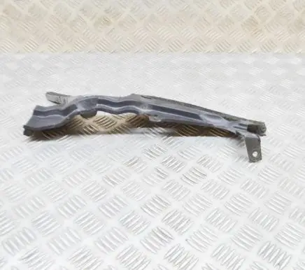 Front bumper mounting bracket