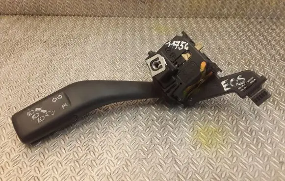 Volkswagen Eos Indicator stalk 1K0953513E
