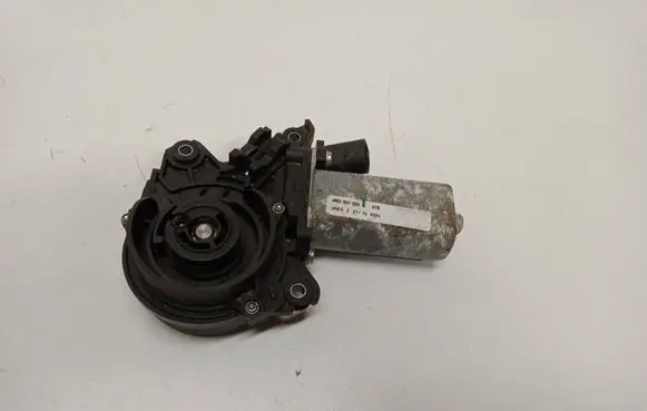 Audi Q7 4M Front door soft close latching motor 4M0837003