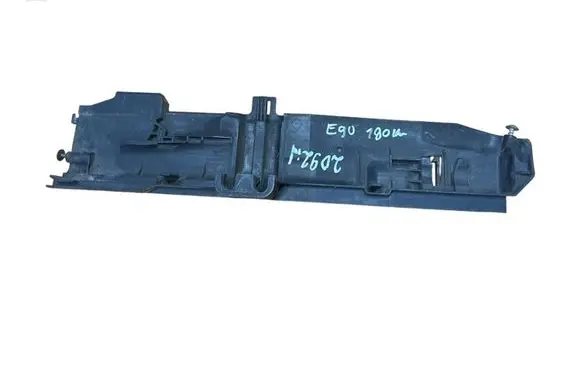 BMW 3 E90 E91 Radiator mount bracket 17107524912 11074810 7524912