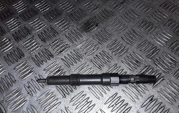 Ford Mondeo Mk III Fuel injector ejdr00502z